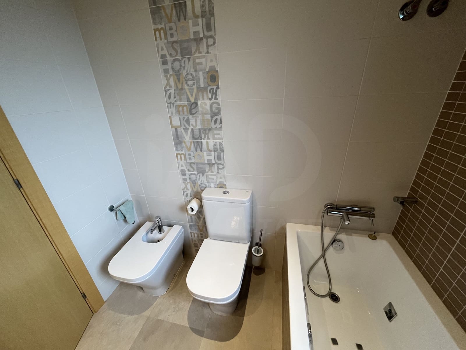 3 slaapkamer Villa te koop in Barcelona stad met garage - € 598.000 (Ref: 9991008)