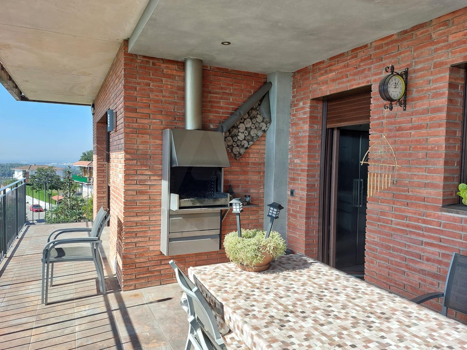 3 slaapkamer Villa te koop in Barcelona stad met garage - € 598.000 (Ref: 9991008)