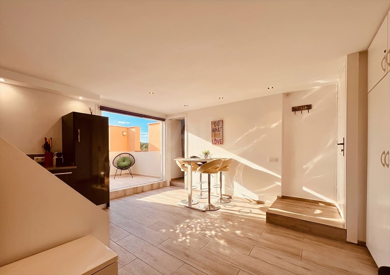 1 slaapkamer Appartement te koop in Barcelona stad met zwembad - € 249.000 (Ref: 9991010)