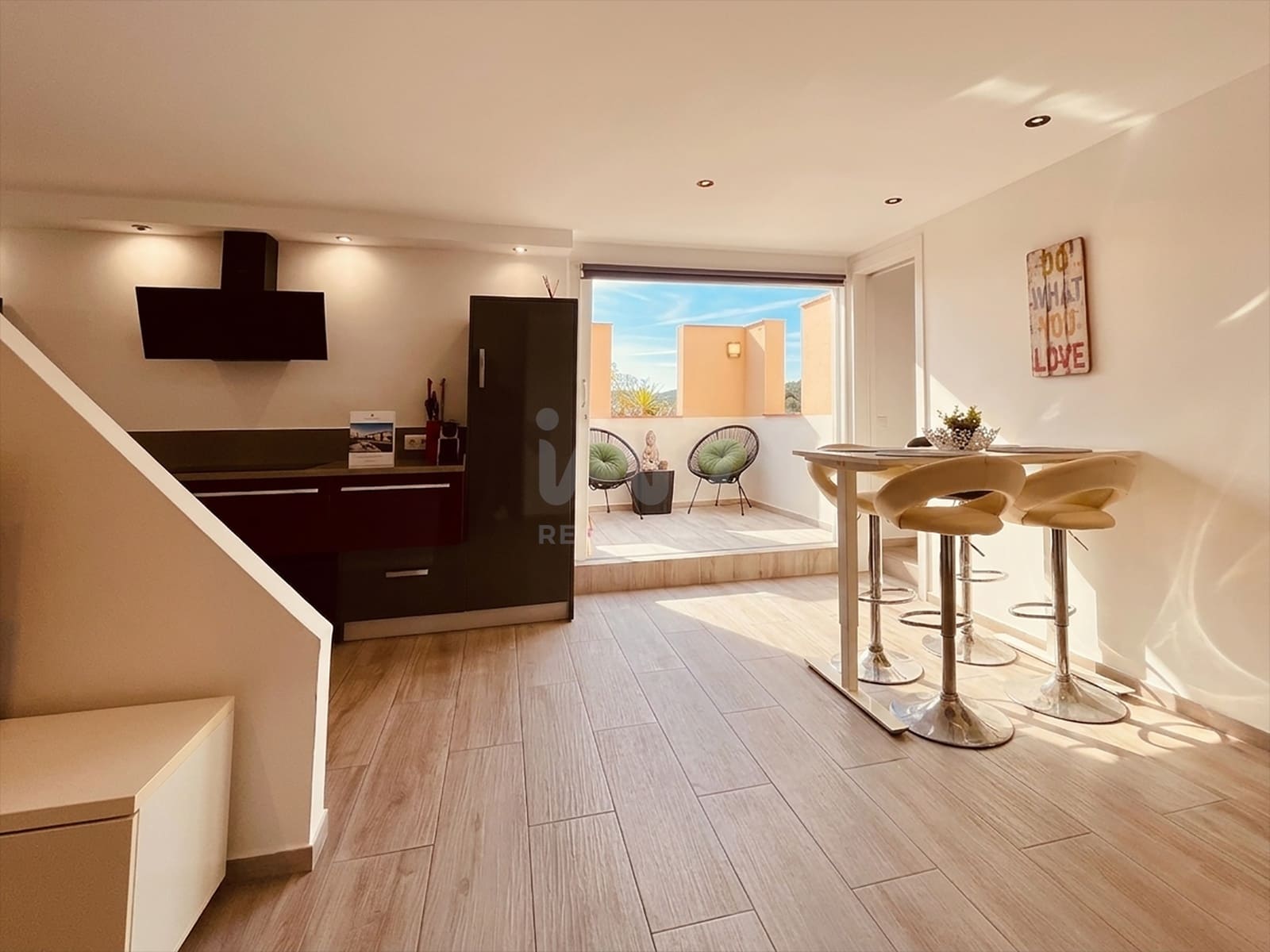 1 slaapkamer Appartement te koop in Barcelona stad met zwembad - € 249.000 (Ref: 9991010)