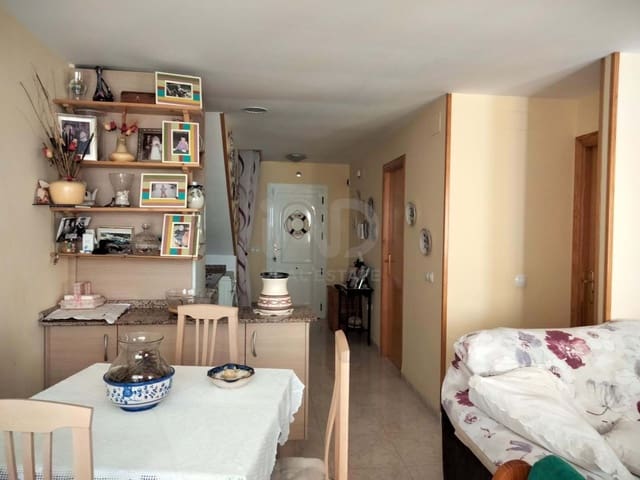 3 soveværelse Lejlighed til salg i Oropesa  - € 119.900 (Ref: 9991011)