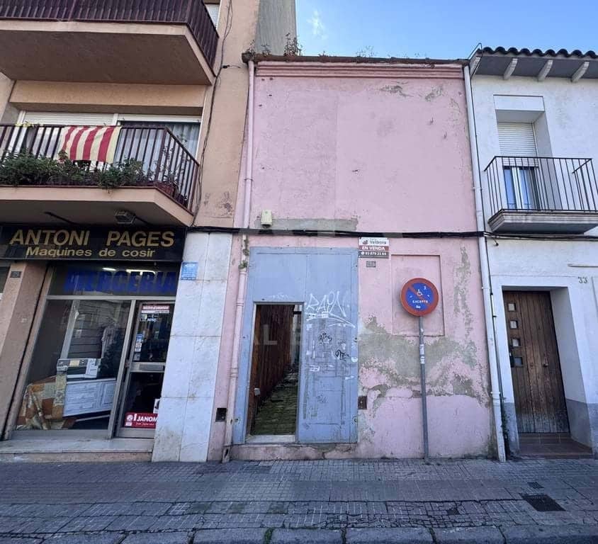 Building Plot for sale in Barcelona city - € 109,000 (Ref: 9991012)