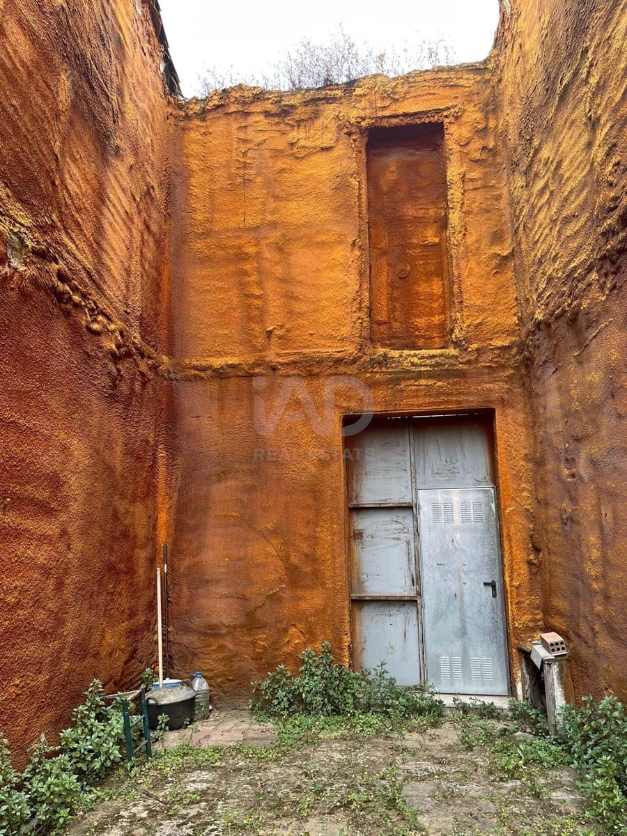 Building Plot for sale in Barcelona city - € 109,000 (Ref: 9991012)