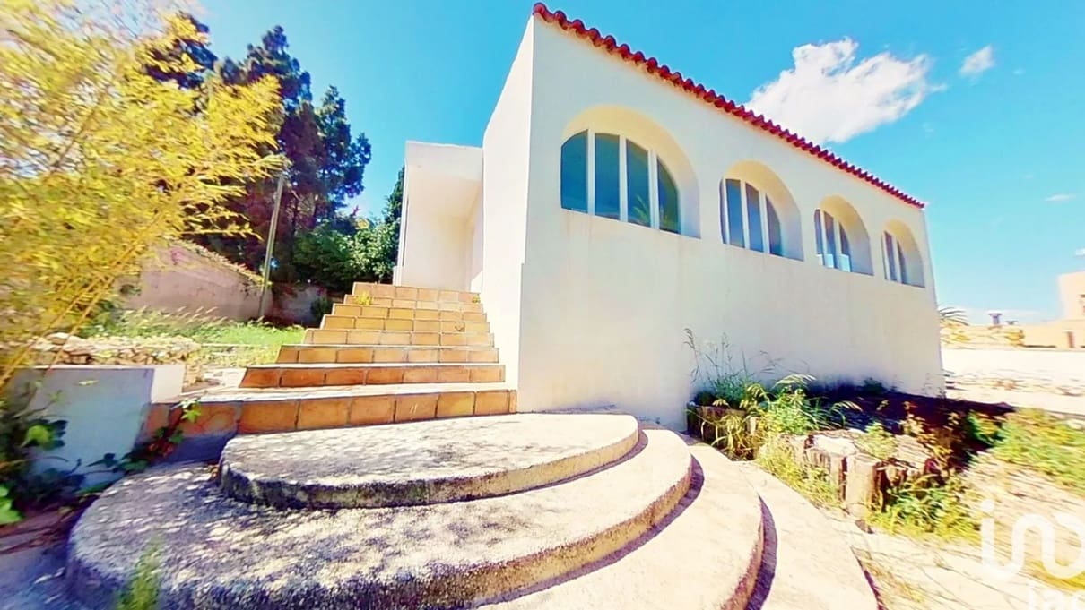 4 soveværelse Byhus til salg i Alicante by med garage - € 799.000 (Ref: 9991015)