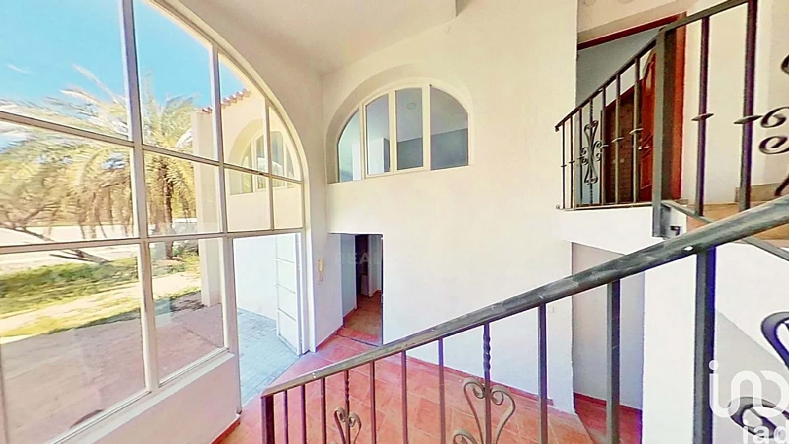 4 soveværelse Byhus til salg i Alicante by med garage - € 799.000 (Ref: 9991015)