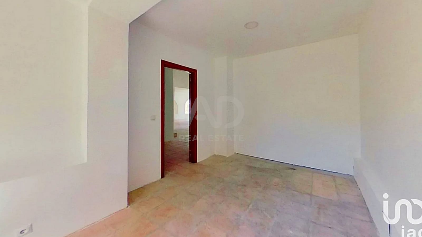 4 soveværelse Byhus til salg i Alicante by med garage - € 799.000 (Ref: 9991015)