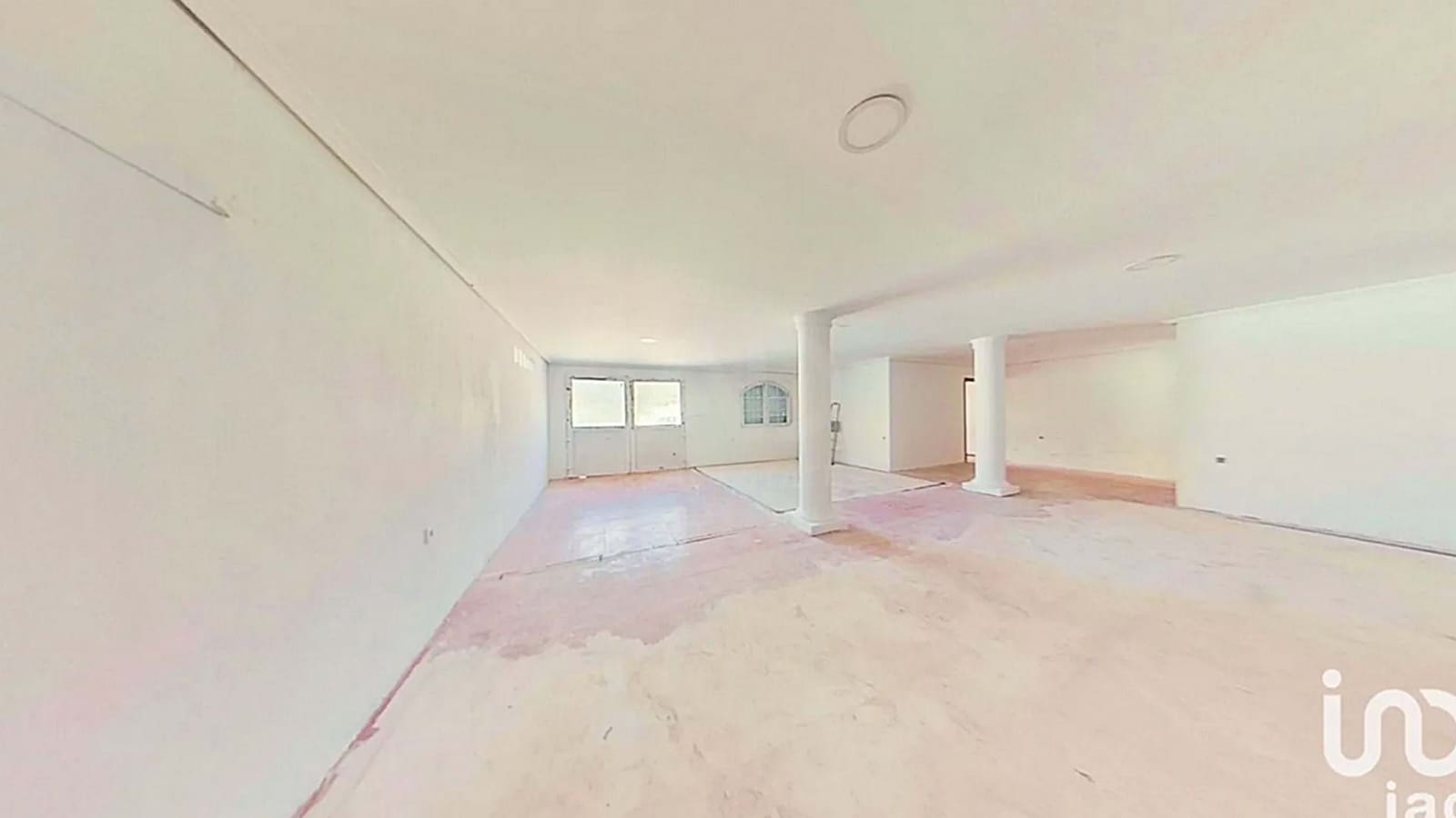 4 soveværelse Byhus til salg i Alicante by med garage - € 799.000 (Ref: 9991015)