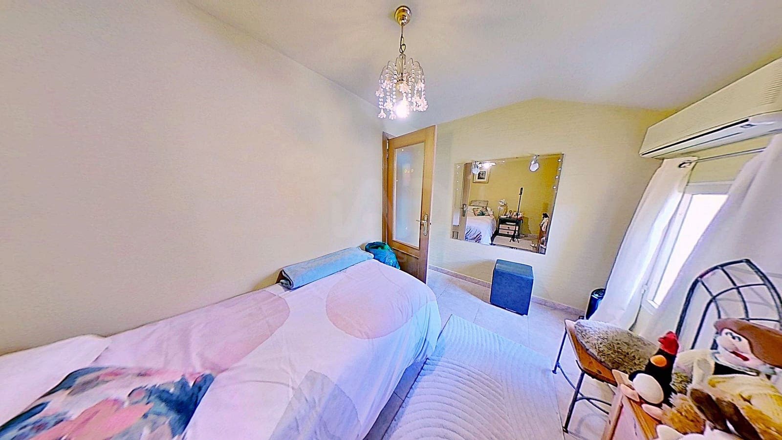4 chambre Villa/Maison Mitoyenne à vendre à Alicante ville - 129 000 € (Ref: 9991021)