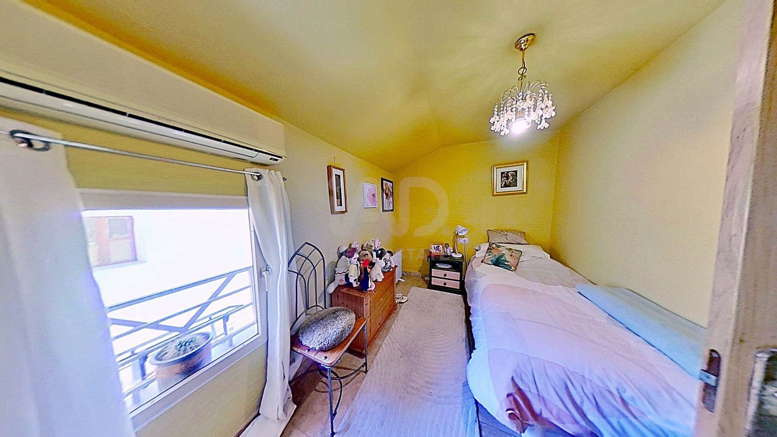 4 chambre Villa/Maison Mitoyenne à vendre à Alicante ville - 129 000 € (Ref: 9991021)