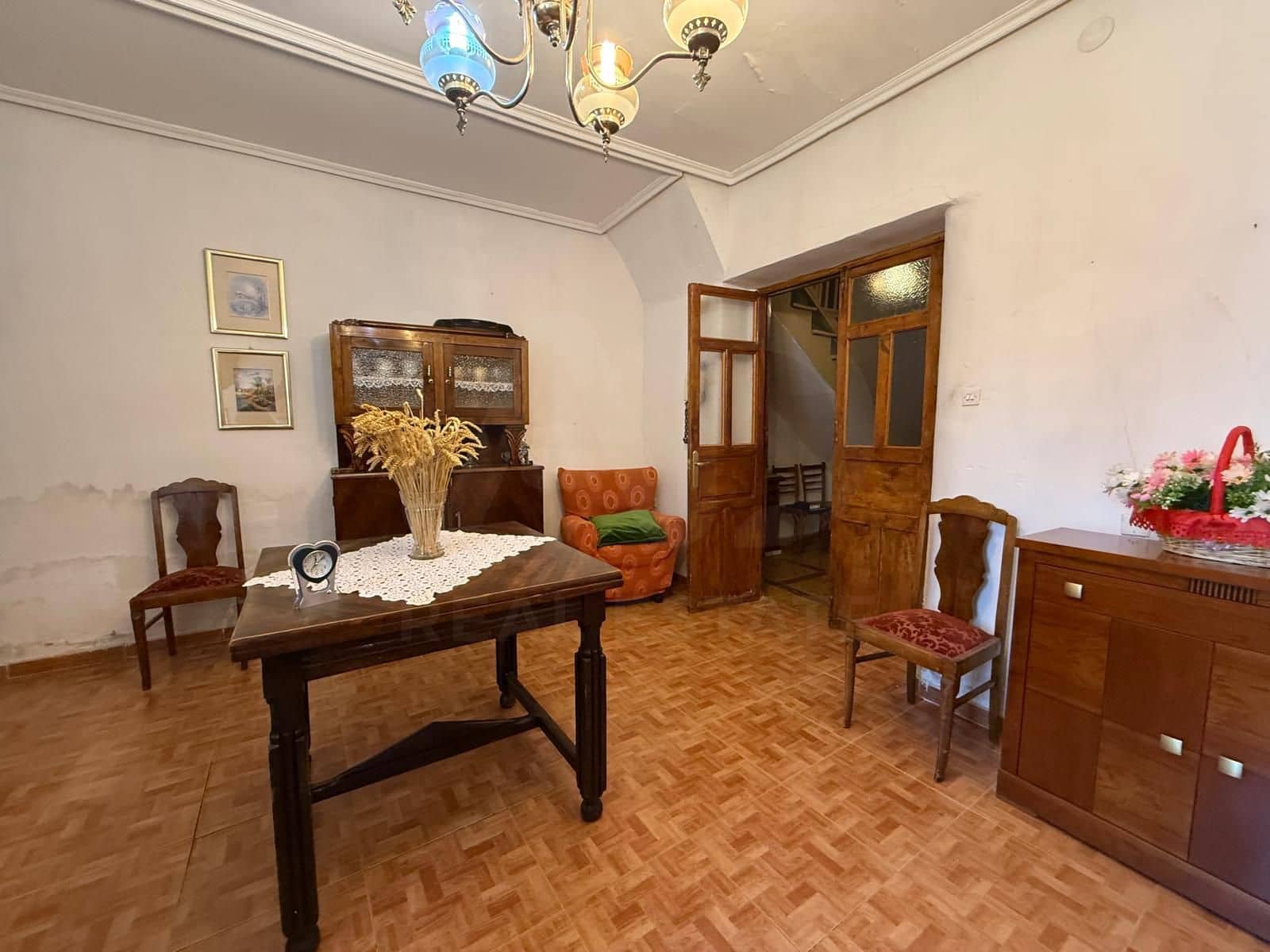 3 bedroom Townhouse for sale in Valladolid city with garage - € 47,000 (Ref: 9991023)