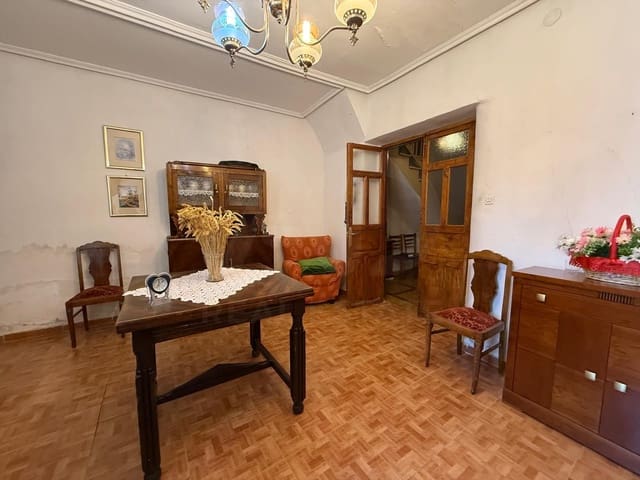 3 sovrum Hus till salu i Valladolid stad med garage - 47 000 € (Ref: 9991023)