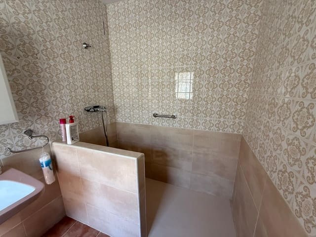 3 sovrum Hus till salu i Valladolid stad med garage - 47 000 € (Ref: 9991023)