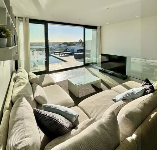 3 sovrum Villa till salu i Cala Llonga, Mahón / Maó med pool - 890 000 € (Ref: 9991024)