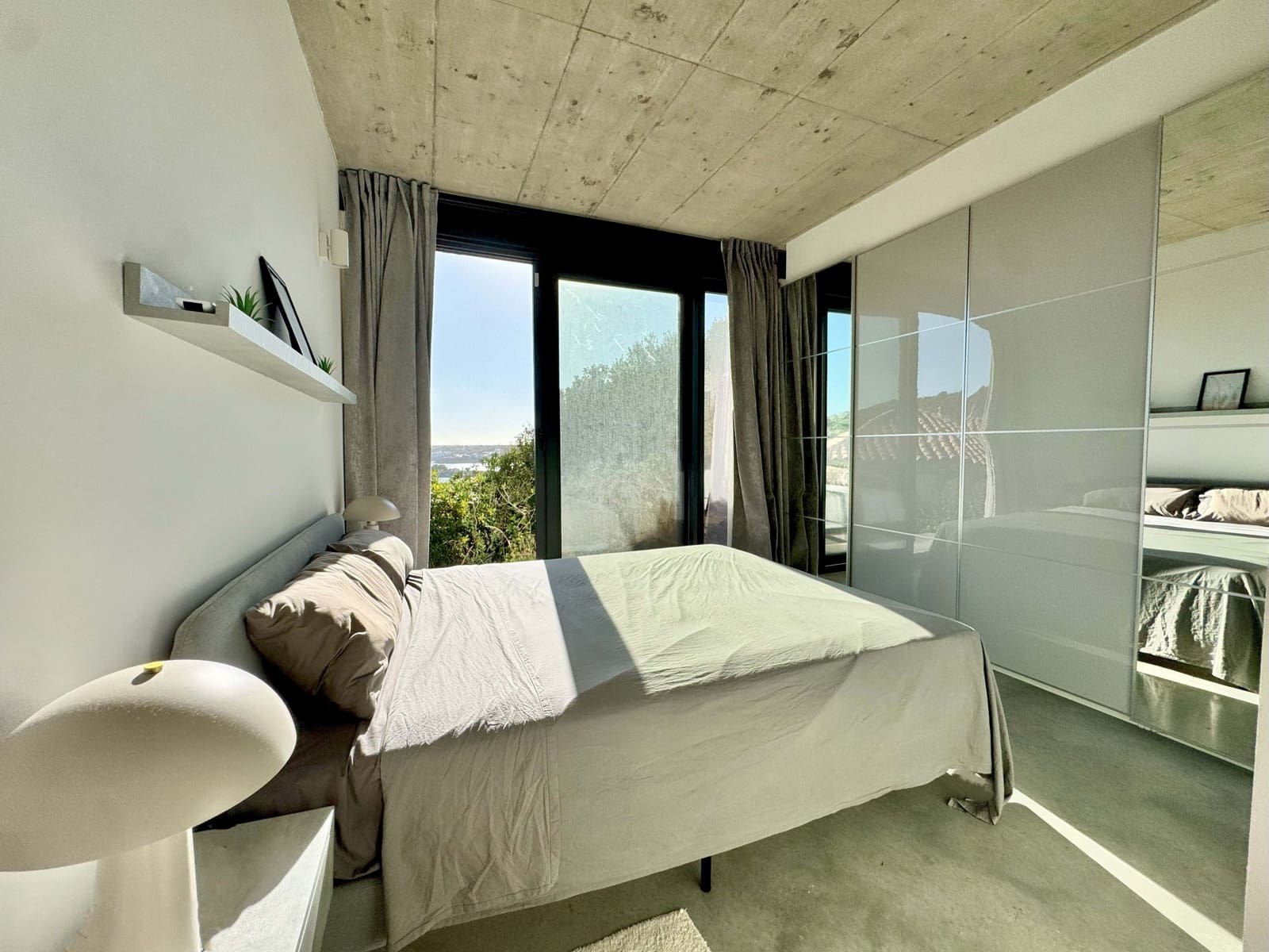 3 sovrum Villa till salu i Cala Llonga med pool - 890 000 € (Ref: 9991024)