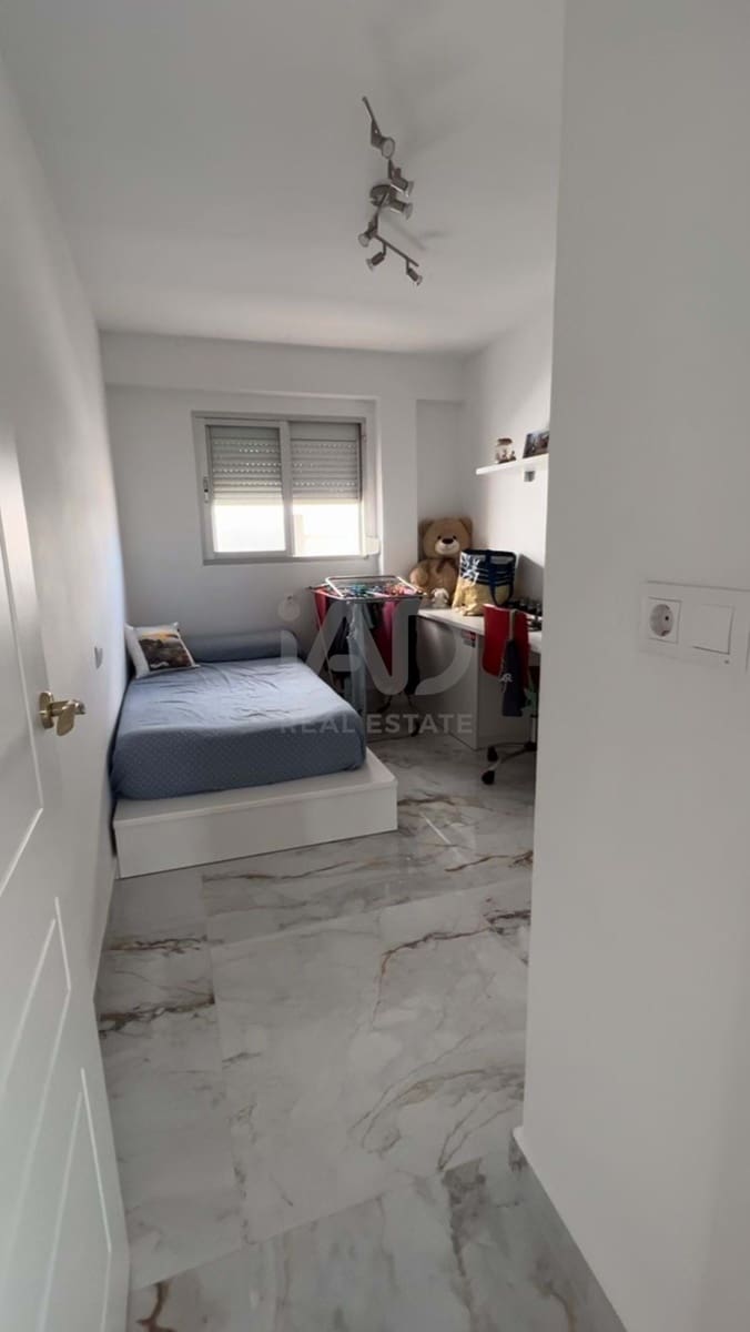 3 quarto Apartamento para venda em Gandia - 380 000 € (Ref: 9991029)