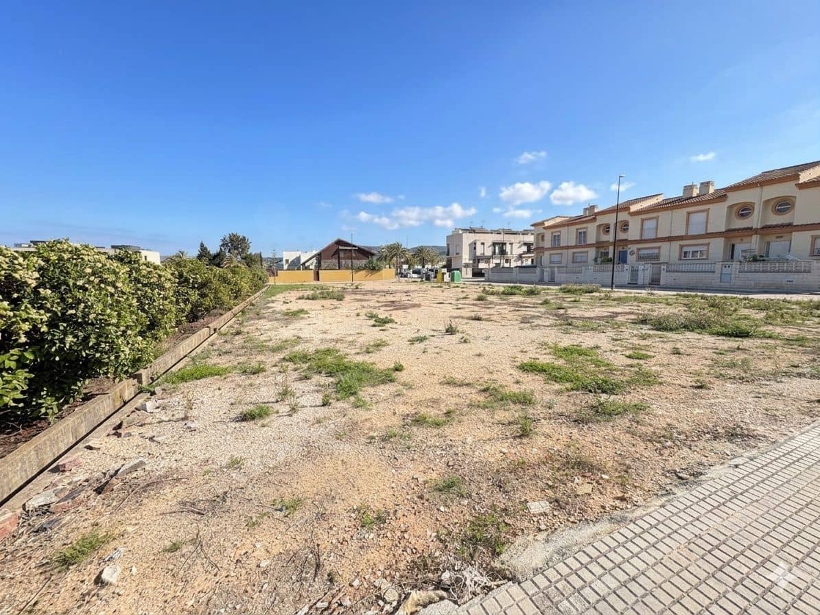 Byggetomt til salgs i Valencia by - € 975 000 (Ref: 9991030)