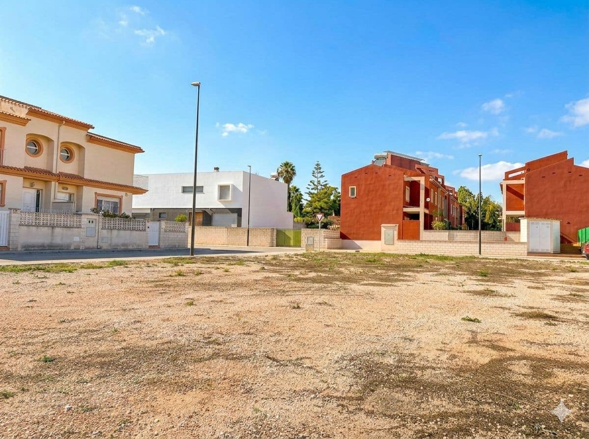 Byggetomt til salgs i Valencia by - € 975 000 (Ref: 9991030)