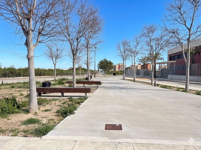 Byggetomt til salgs i Valencia by - € 975 000 (Ref: 9991030)