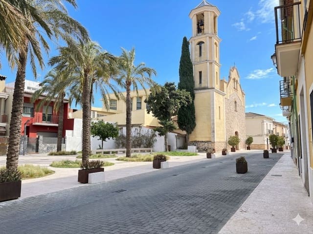 Byggetomt til salgs i Valencia by - € 975 000 (Ref: 9991030)