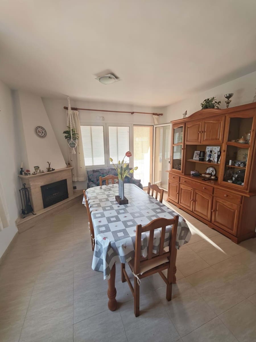 3 sypialnia Willa na sprzedaż w Calafat z basenem - 340 000 € (Ref: 9991031)