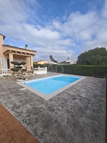 Chalet de 3 habitaciones en Calafat, L'Ametlla de Mar en venta con piscina - 340.000 € (Ref: 9991031)