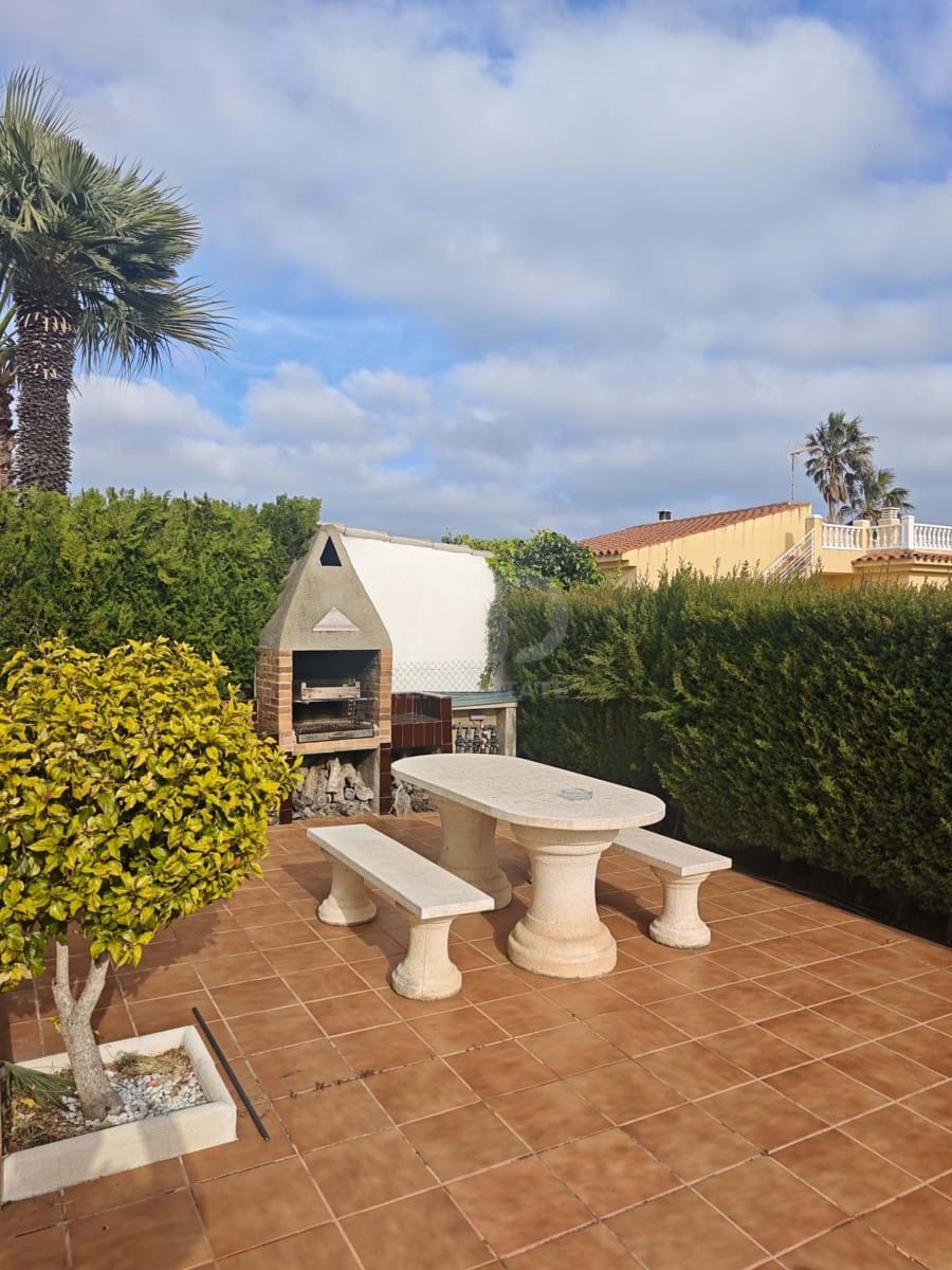 3 sypialnia Willa na sprzedaż w Calafat z basenem - 340 000 € (Ref: 9991031)