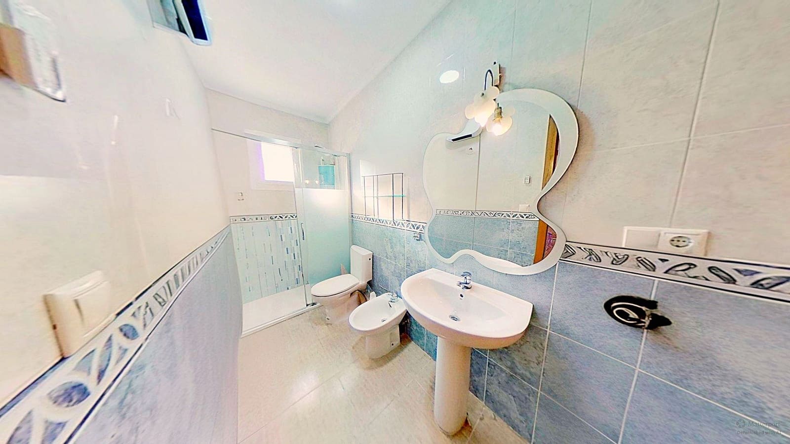 4 soveværelse Villa til salg i Monforte del Cid med swimmingpool garage - € 396.000 (Ref: 9991034)