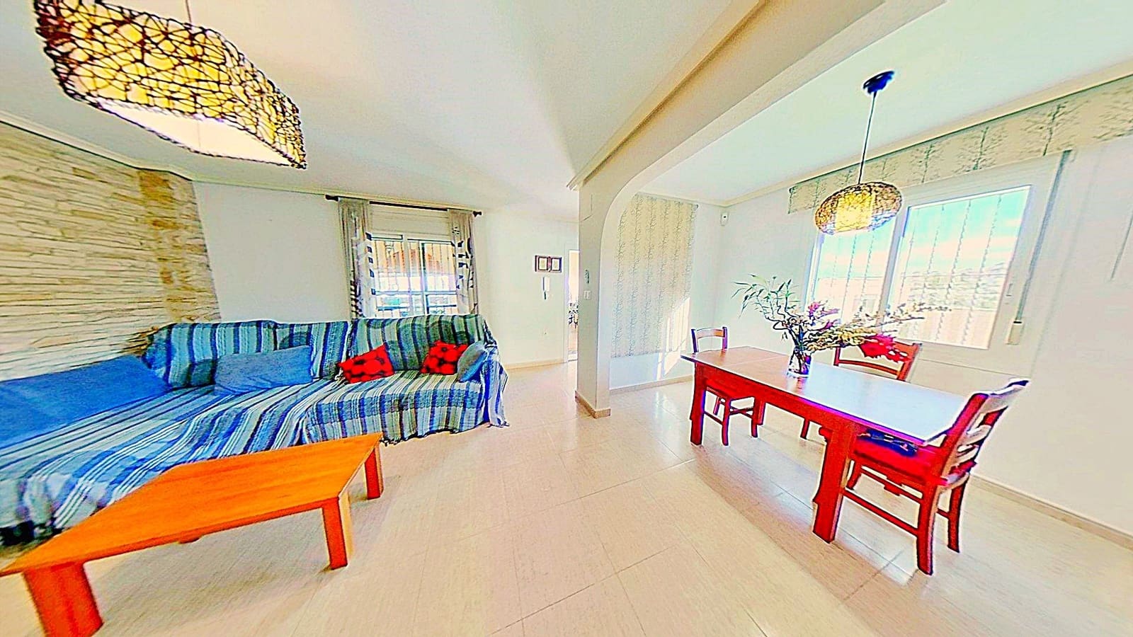 4 soveværelse Villa til salg i Monforte del Cid med swimmingpool garage - € 396.000 (Ref: 9991034)