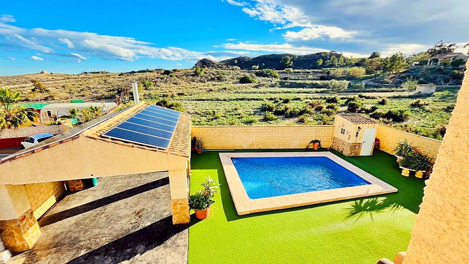4 soveværelse Villa til salg i Monforte del Cid med swimmingpool garage - € 396.000 (Ref: 9991034)