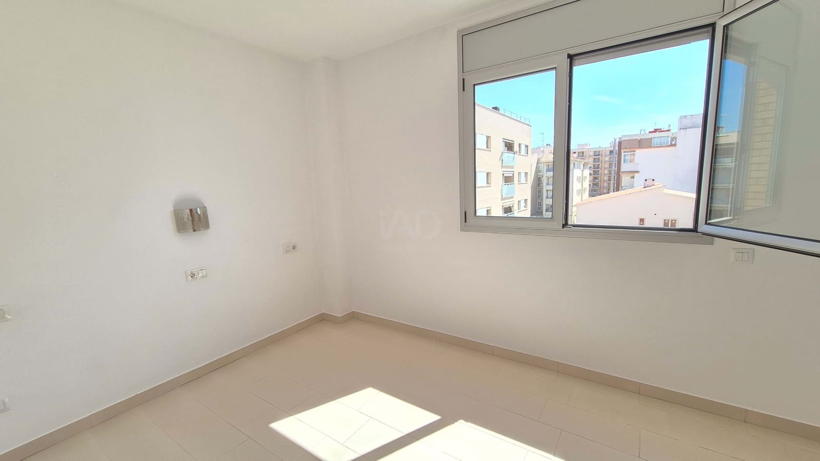 2 slaapkamer Appartement te koop in Tarragona stad met garage - € 253.000 (Ref: 9991040)
