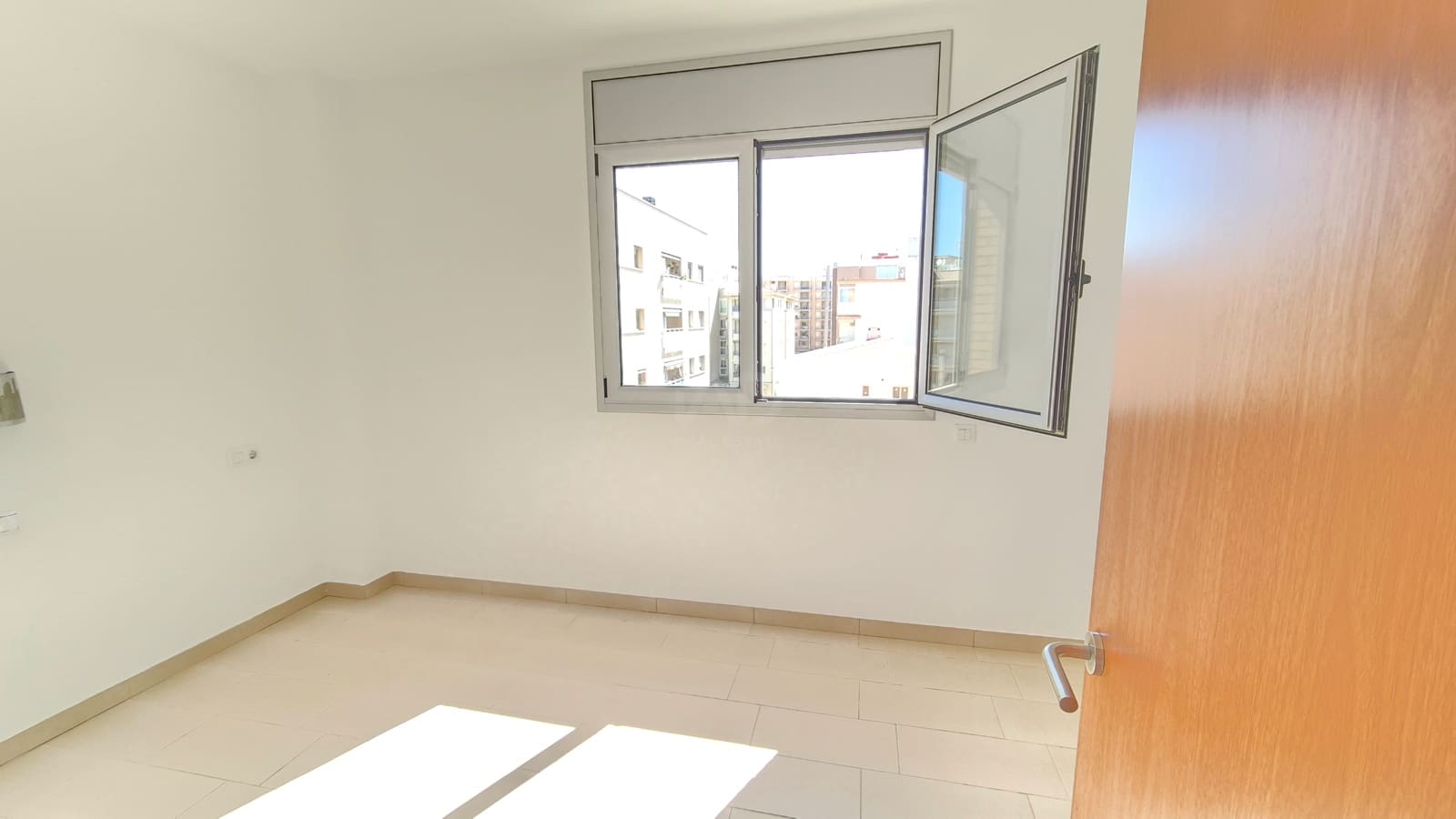 2 slaapkamer Appartement te koop in Tarragona stad met garage - € 253.000 (Ref: 9991040)