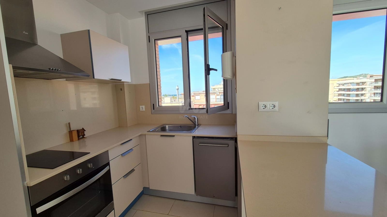 2 slaapkamer Appartement te koop in Tarragona stad met garage - € 253.000 (Ref: 9991040)