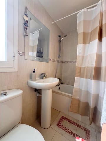 3 soverom Hus til salgs i Tarragona by med garasje - € 389 000 (Ref: 9991041)