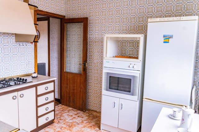 2 makuuhuone Kattohuoneisto myytävänä paikassa Belvís de la Jara - 60 000 € (Ref: 9991042)