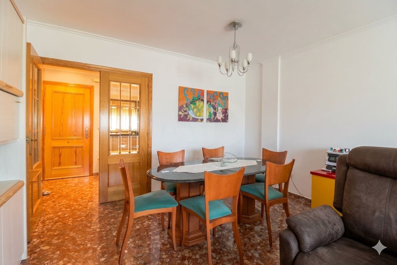 3 Zimmer Apartment zu verkaufen in Valencia Stadt - 175.000 € (Ref: 9991044)