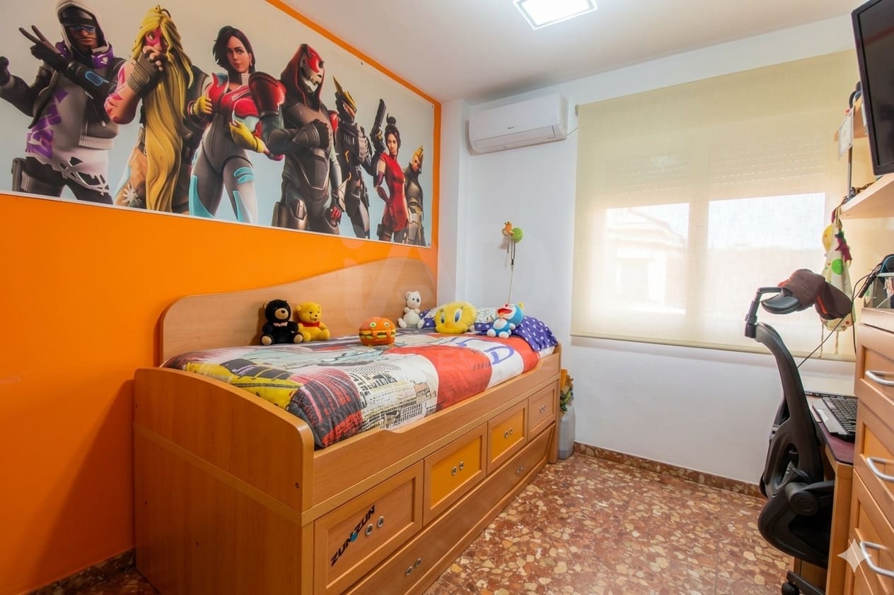 3 Zimmer Apartment zu verkaufen in Valencia Stadt - 175.000 € (Ref: 9991044)