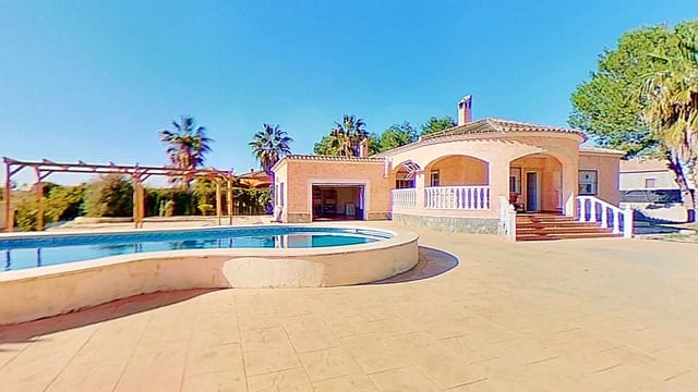 Chalet de 3 habitaciones en Dolores en venta con piscina garaje - 355.000 € (Ref: 9991051)