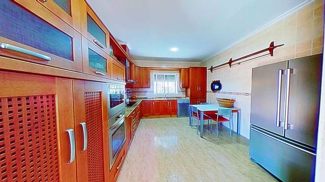 Chalet de 3 habitaciones en Dolores en venta con piscina garaje - 355.000 € (Ref: 9991051)