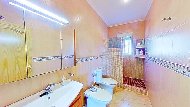 Chalet de 3 habitaciones en Dolores en venta con piscina garaje - 355.000 € (Ref: 9991051)