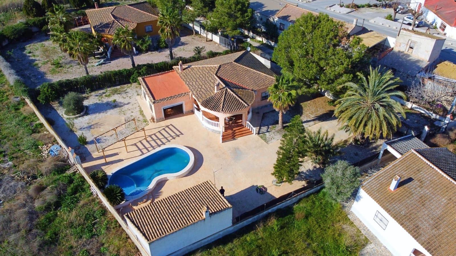 Chalet de 3 habitaciones en Dolores en venta con piscina garaje - 355.000 € (Ref: 9991051)