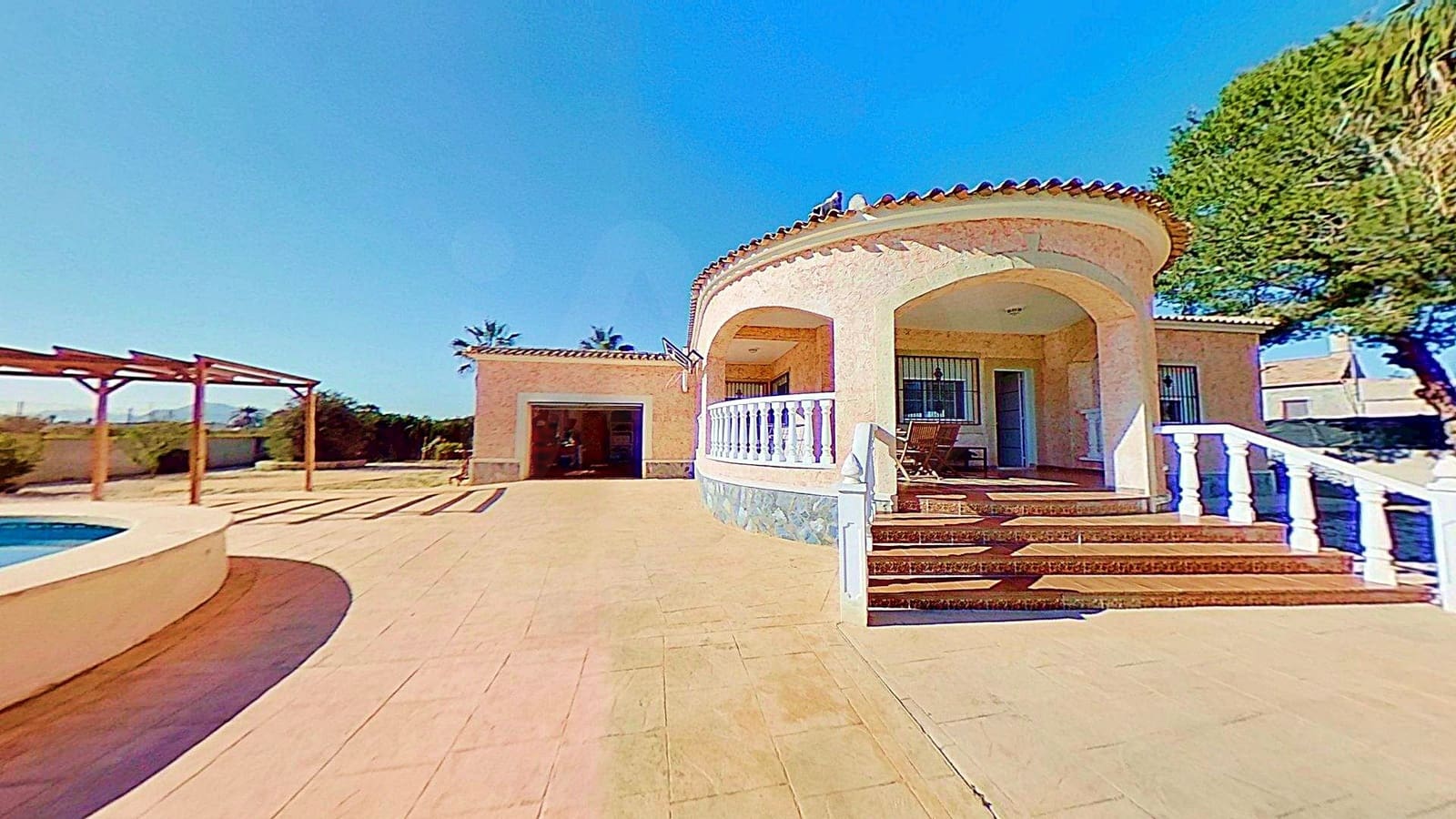 Chalet de 3 habitaciones en Dolores en venta con piscina garaje - 355.000 € (Ref: 9991051)