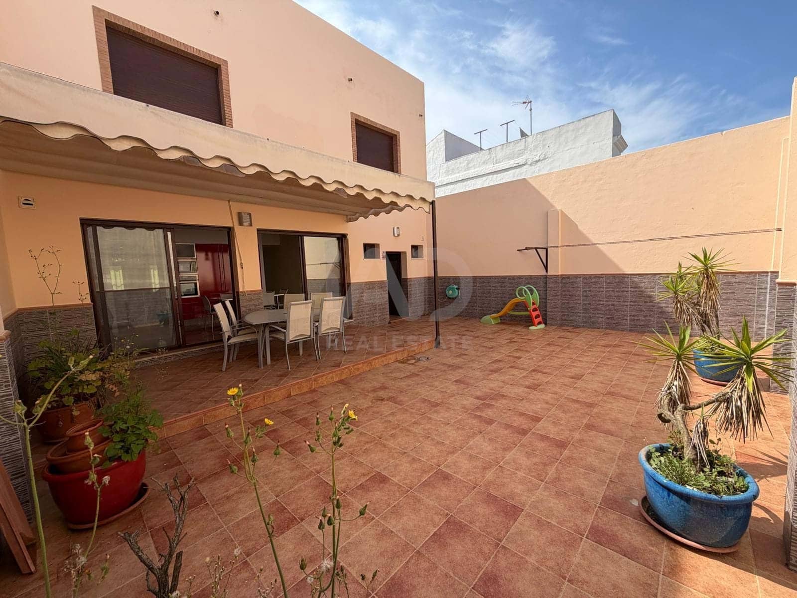 3 soverom Hus til salgs i Huelva by med garasje - € 350 000 (Ref: 9991053)