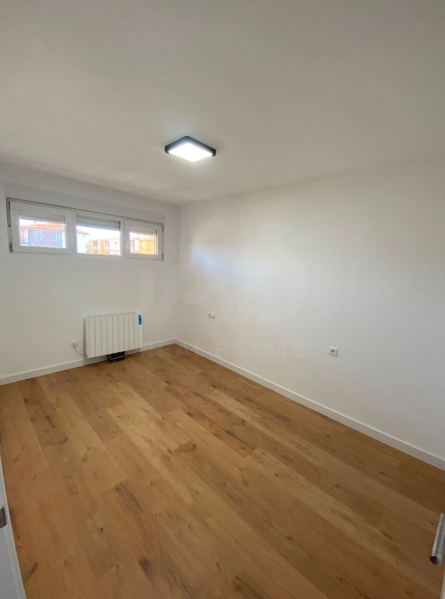 2 sovrum Lägenhet till salu i Burgos stad - 90 000 € (Ref: 9991054)