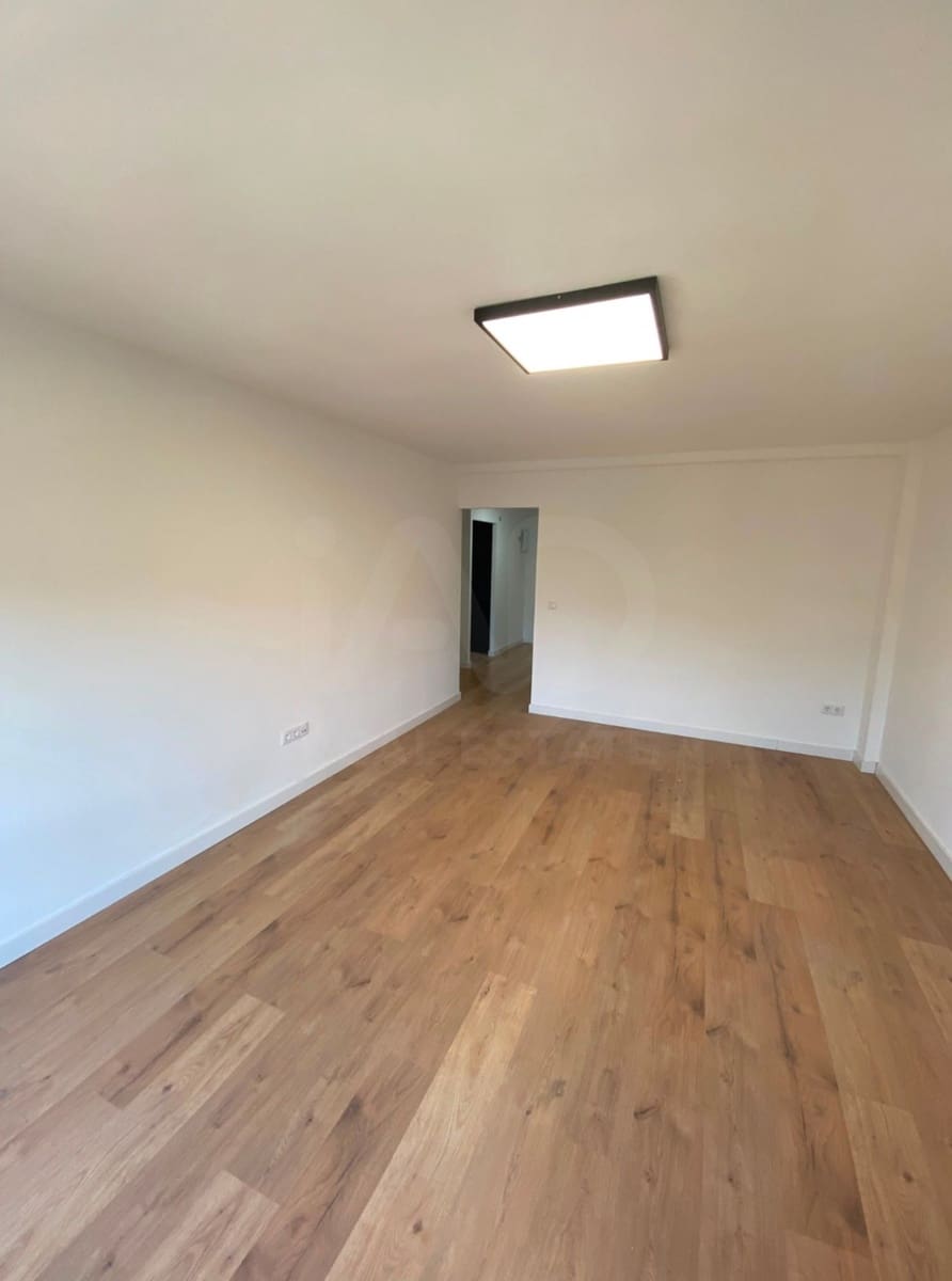 2 sovrum Lägenhet till salu i Burgos stad - 90 000 € (Ref: 9991054)