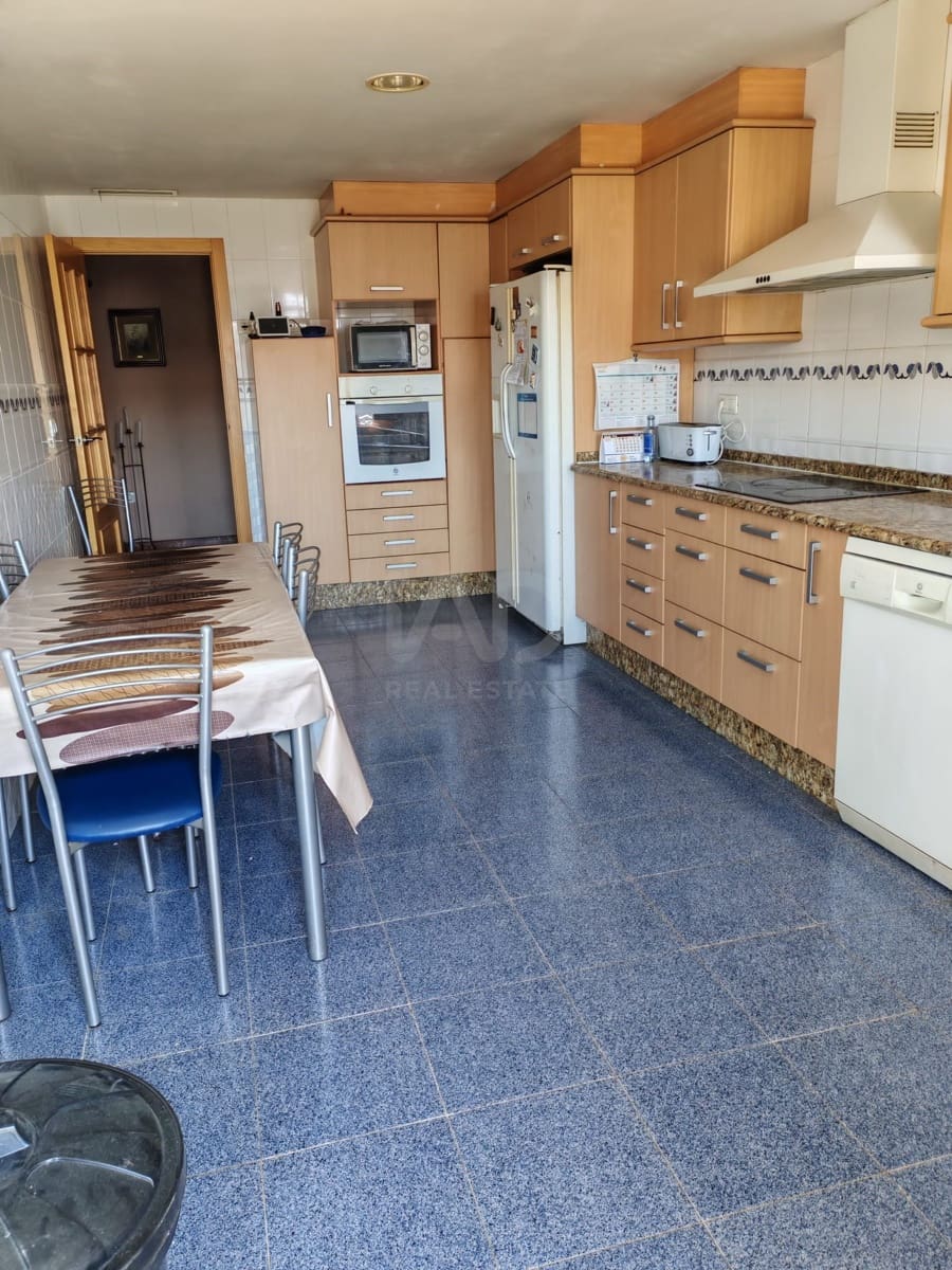 Ático de 6 habitaciones en Vila-real en venta con garaje - 450.000 € (Ref: 9991055)
