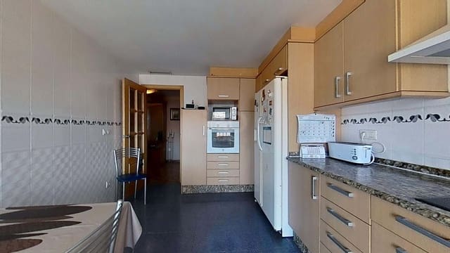 Ático de 6 habitaciones en Vila-real en venta con garaje - 450.000 € (Ref: 9991055)
