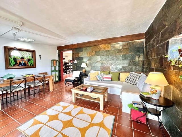 3 soverom Finca/Herregård til salgs i Huelva by med svømmebasseng - € 258 000 (Ref: 9991056)
