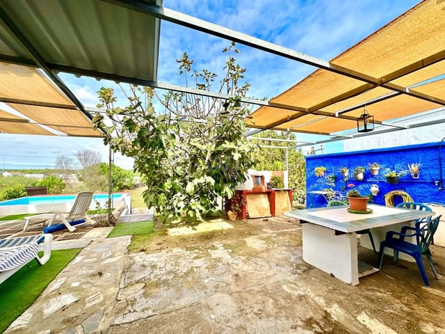 3 soverom Finca/Herregård til salgs i Huelva by med svømmebasseng - € 258 000 (Ref: 9991056)