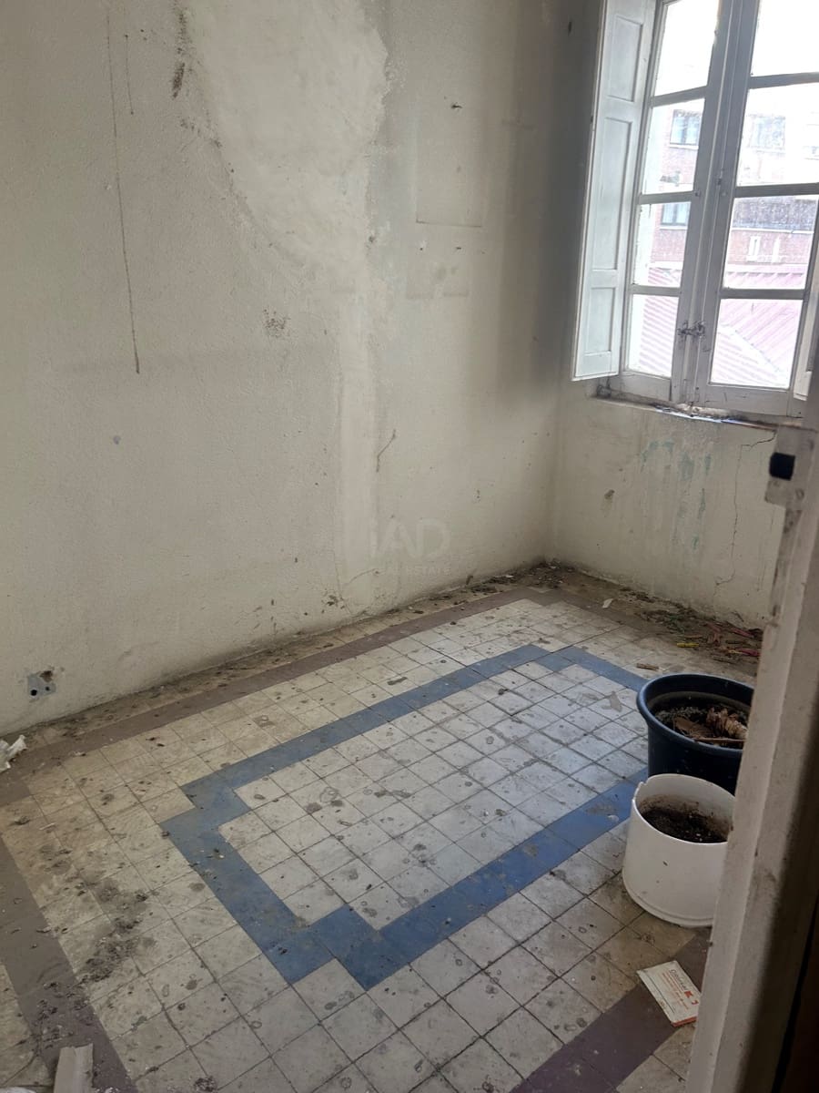 Gewerbe zu verkaufen in Leon Stadt - 330.000 € (Ref: 9991057)