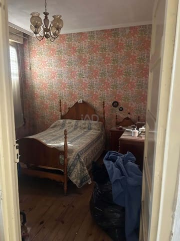 Kommersiell til salgs i Leon by - € 330 000 (Ref: 9991057)